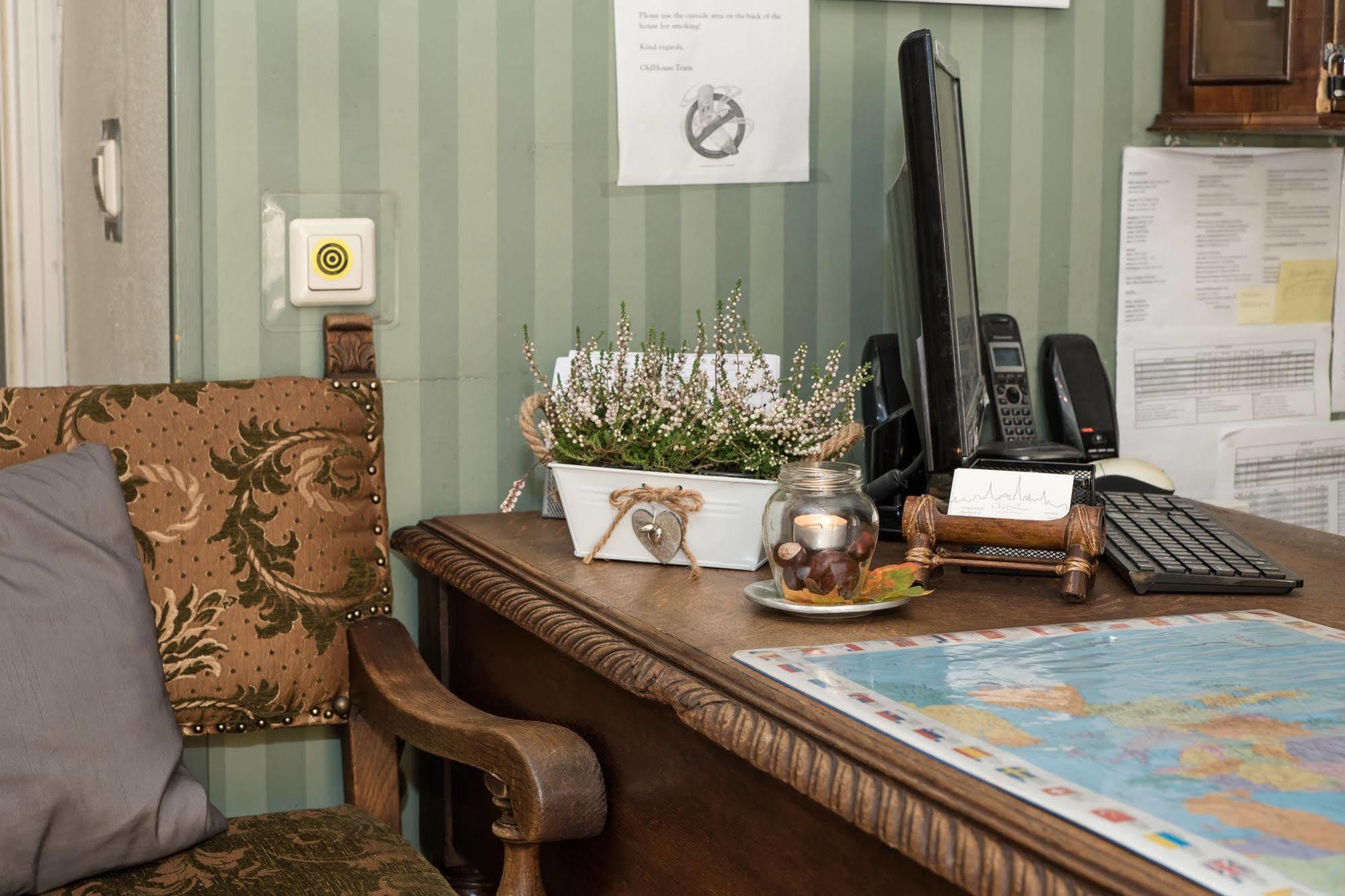 Oldhouse Hostel Tallinn Ngoại thất bức ảnh