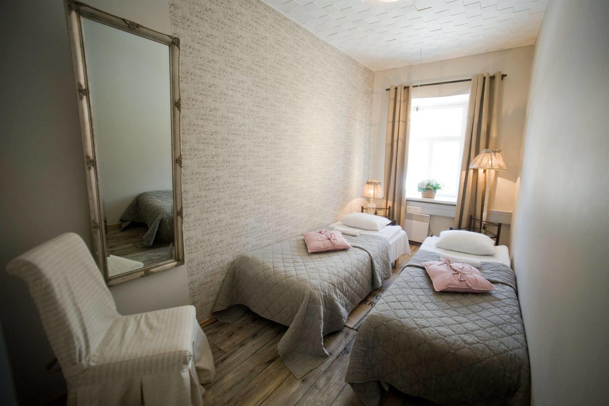 Oldhouse Hostel Tallinn Ngoại thất bức ảnh